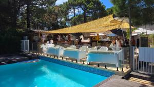 Fiori Di Cala Rossa, Établissement CARDOGA Piscine, Mer & Montagne