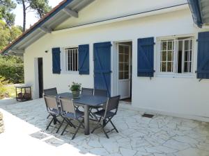 Villa LA TEIGNOUSE entre lac et océan terrasse et jardinet pour 6 personnes