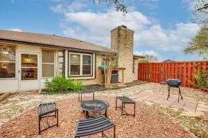 3 Mi to Randolph AFB Family Home with Poker Table! - 环球市