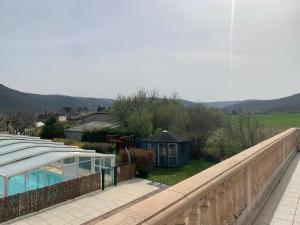 Maisons de vacances Maison de charme a Saint-Gery avec piscine partagee : photos des chambres