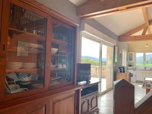 Maisons de vacances Maison de charme a Saint-Gery avec piscine partagee : photos des chambres