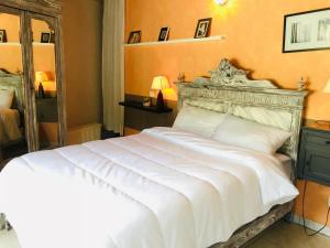 Maisons de vacances Maison de charme a Saint-Gery avec piscine partagee : photos des chambres