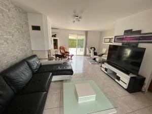 Proche St cyprien villa piscine