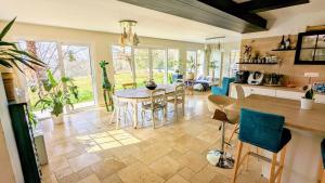 Villas Cosy Arnaya Domaine et Grande Piscine - 1 hectare : photos des chambres