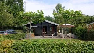 Bonita Vista - Luxe ingerichte bungalow op een bijzondere plek. - Rheezerveen