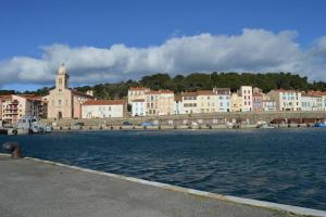 Appartements Appart 2 pieces 4 couchages PORT VENDRES BN350-002 : Appartement 1 Chambre