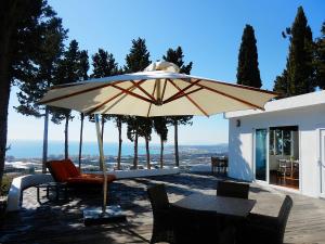 Cosy cottage with views of the Costa del Sol