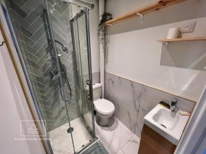 Maisons de vacances Maison toute renovee - Jardin - Plages a 1km : photos des chambres
