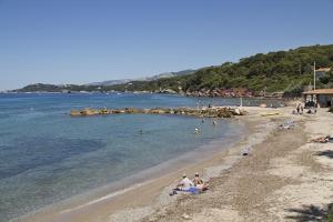 Maisons de vacances Maison toute renovee - Jardin - Plages a 1km : photos des chambres
