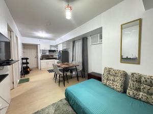 Luxanos Condo Place- Avida Tower, IT Park