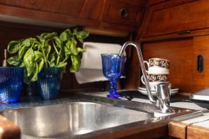 Quo Vadis Yacht in Bisceglie Harbor