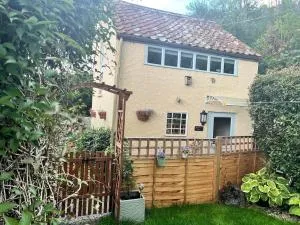 Bryony Barn - Near Wells, Somerset - Meare