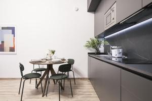 Easylife - Milano- Privata Angera 3 - Centrale
