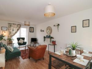 Cotswold Outlet Coach House