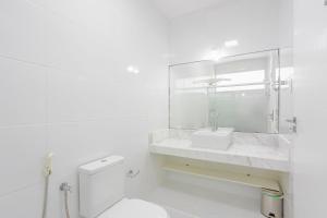 GB115 Linda Casa 4 suítes a 250m da praia - Guarajuba
