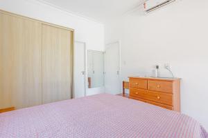 GB115 Linda Casa 4 suítes a 250m da praia - Guarajuba