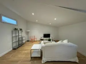 Apt Neuf - 2 Chambres Stade de France - 圣但尼