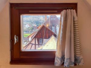 Appartements La Maison Bleue - Historic House in the Heart of Riquewihr : photos des chambres