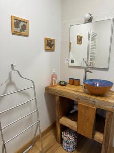 B&B / Chambres d'hotes Domaine Les Belles Fontaines : Chambre Double