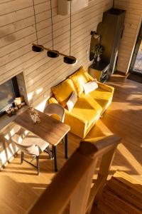 Mirest - котеджі в горах із чаном-джакузі