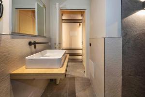 Italianflat - Veronas River, FREE PARKING for car & bike, nature, relax