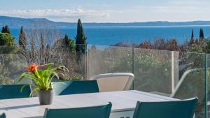 Garda Blue Luxury Apartment