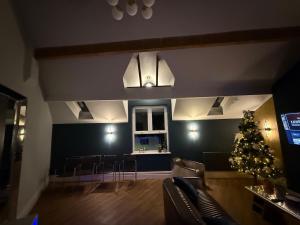 The Loft At One Luxury Penthouse