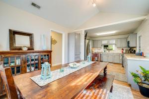 Pet-Friendly Home with Private Hot Tub in Wilmington