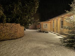 Monteur- Ferienwohnung für 5 Pers Gartenhaus