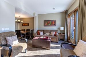 Stunning Central Canmore Condo