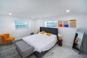 Newly Renovated Coconut Creek Home with Pool and Billiards