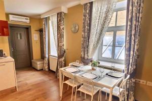 Luxury and Romance in Old Town