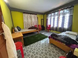 Senge Dzong Homestay - Dirāng