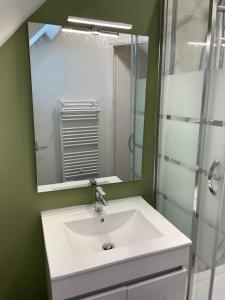 Appartements LE VOLTA - Appartement - Centre ville Calais : photos des chambres