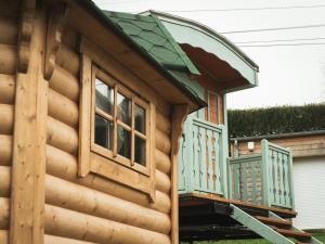 Campings Roulottes et son kota grill sauna : photos des chambres