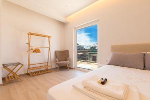 Acropolis & Lycabetus View Helios Residence