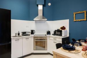 Chic Downtown Getaway