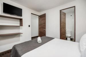 NOWA Terra PH - Heated Small Pool, BBQ & AC Lleras Park