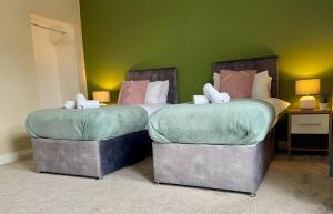 Vibrant 3br Coastal Haven Near South Shields Beach