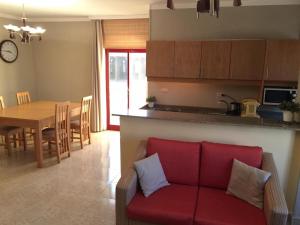 Cozy Apartment with Red Sea View