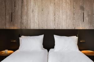 Twin Room with Balcony room in Alassia Hotel