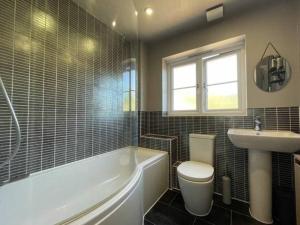 4br 2bath Home In Colchester Perfect For Big Group