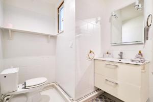Appartements Magnifique Appartement dans le Centre-Ville de Reims, Proche de la Gare et des Commodites : photos des chambres