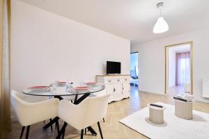 Appartements Magnifique Appartement dans le Centre-Ville de Reims, Proche de la Gare et des Commodites : photos des chambres
