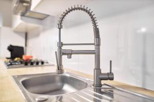 Appartements Magnifique Appartement dans le Centre-Ville de Reims, Proche de la Gare et des Commodites : photos des chambres