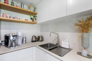 Caba del Sol, 3 Bed Beachfront Escape