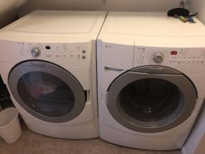 Beautiful private 2 bd 1 ba near campus