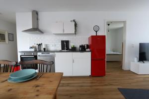 Apartment "Paris" in Erftstadt - 3 Zimmer & 77qm - nahe Köln, Messe, Phantasialand & Bonn - Familienurlaub oder Business Trip