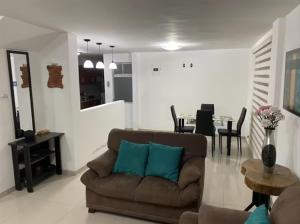 Aeropuerto Internacional Quito Habitacion #2