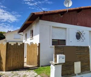 Maisons de vacances Maupiti, maisonnette en bord de plage d-Ares : photos des chambres